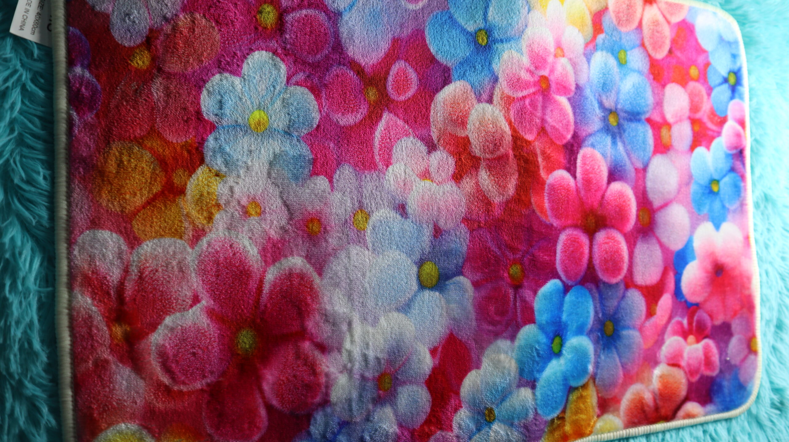 Colourful flower printed carpet (40×60 cm) - Image 3